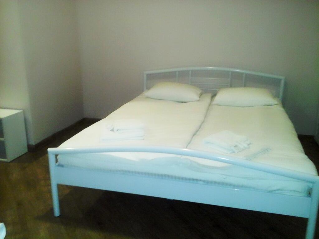 Holiday Hotel & Hostel Jerevan Eksteriør billede