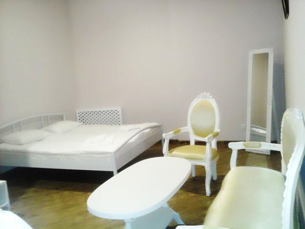 Holiday Hotel & Hostel Jerevan Eksteriør billede