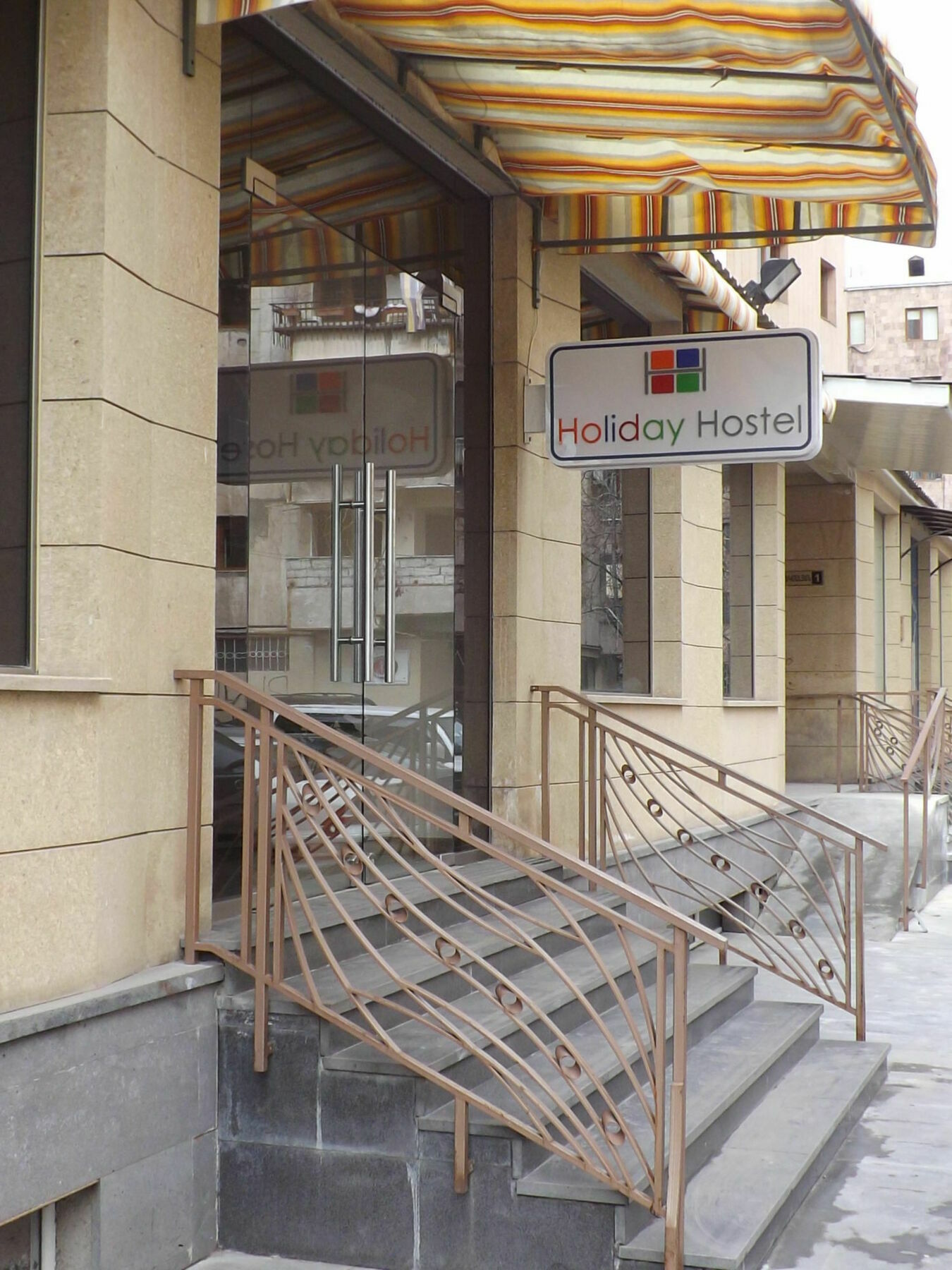 Holiday Hotel & Hostel Jerevan Eksteriør billede